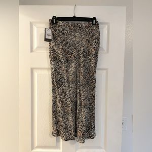 Volcom brand Leopard print skirt, never worn NWT
